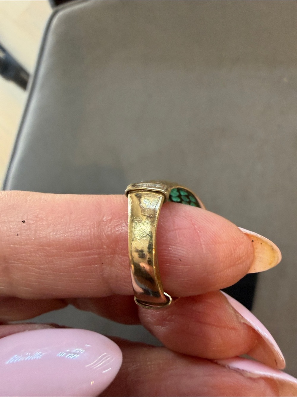 VINTAGE 14K Gold ( 585 stamp )Emerald & Diamond Dome Statement Ring Size Large - Picture 8 of 11
